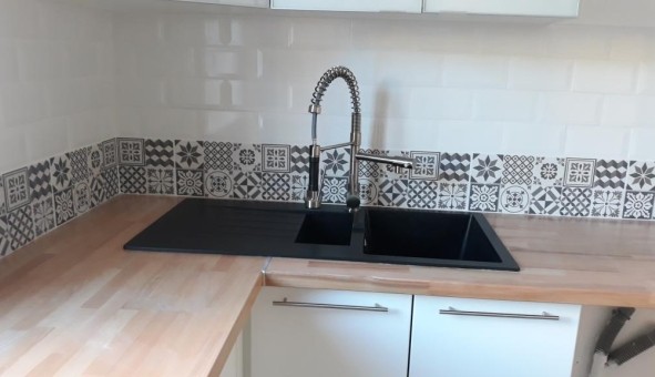 Logement �tudiant T5 &agrave; L'Isle sur la Sorgue (84800)