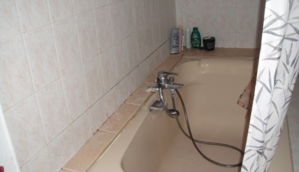 Logement �tudiant T5 &agrave; La B�tie Montgascon (38110)