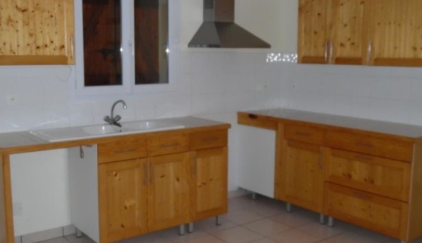 Logement �tudiant T5 &agrave; La B�tie Montgascon (38110)