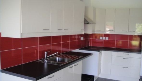 Logement �tudiant T5 &agrave; La B�tie Montgascon (38110)