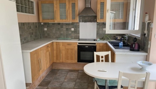 Logement tudiant T5 à La Chapelle d'Armentires (59930)