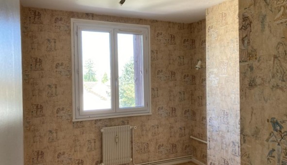 Logement tudiant T5 à La Charme (71100)