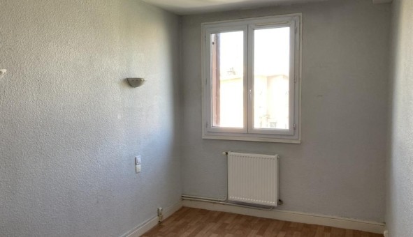 Logement tudiant T5 à La Charme (71100)