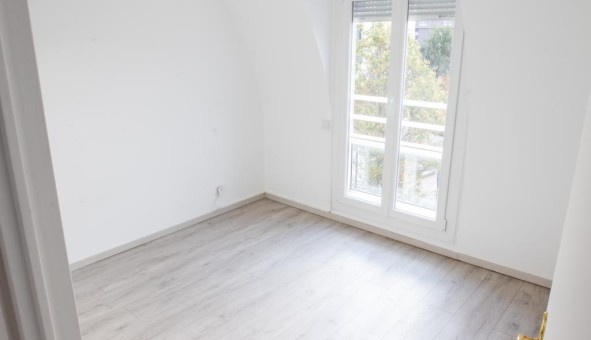 Logement tudiant T5 à La Garenne Colombes (92250)