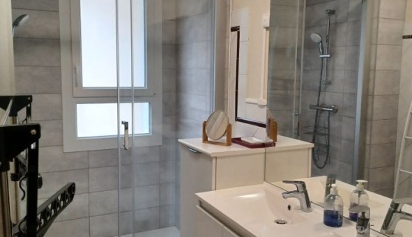 Logement �tudiant T5 &agrave; Laines aux Bois (10120)