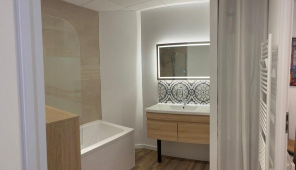 Logement tudiant T5 à Le Champ Saint Pre (85540)
