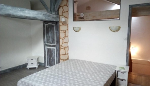 Logement tudiant T5 à Les Adjots (16700)