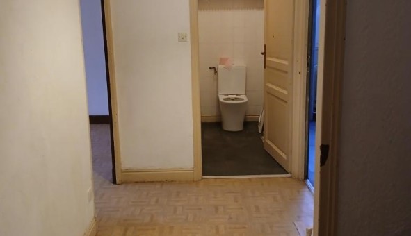 Logement tudiant T5 à Les Adjots (16700)