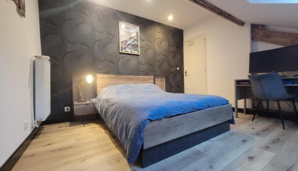 Logement tudiant T5 à Les Ayvelles (08000)