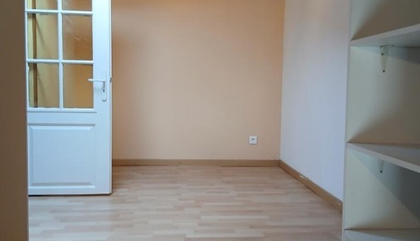 Logement tudiant T5 à Les Mages (30960)