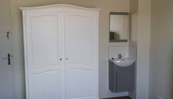 Logement tudiant T5 à Les Sorinires (44840)