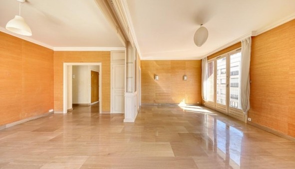 Logement étudiant T5 à Lyon 6ème arrondissement (69006)