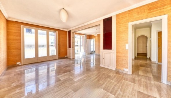 Logement étudiant T5 à Lyon 6ème arrondissement (69006)