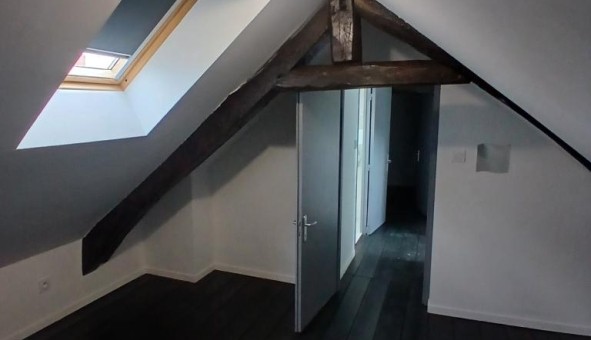 Logement tudiant T5 à Mry sur Cher (18100)