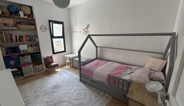 Logement tudiant T5 à Nanterre (92000)