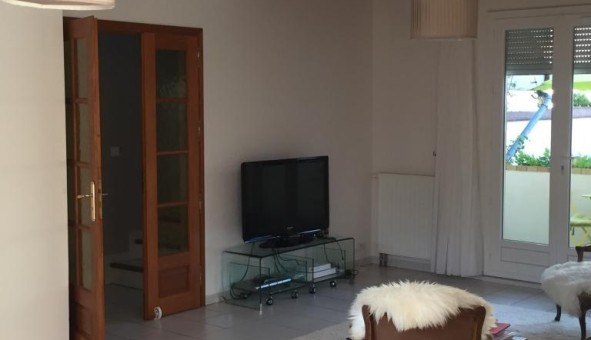 Logement tudiant T5 à Nanterre (92000)