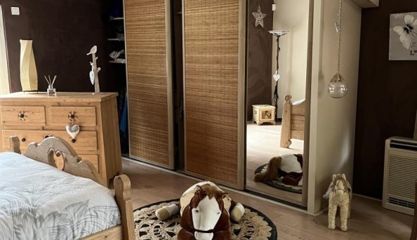 Logement tudiant T5 à Nmes (30000)