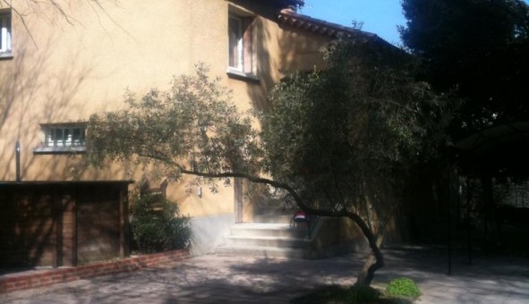 Logement �tudiant Location T5 Vide N�mes (30000)