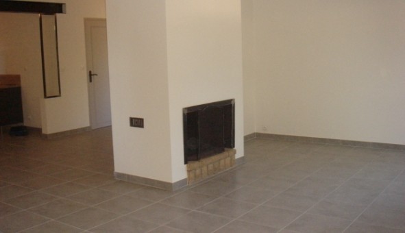 Logement �tudiant T5 &agrave; N�mes (30000)