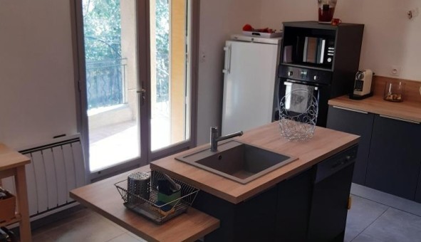 Logement �tudiant T5 &agrave; N�mes (30000)