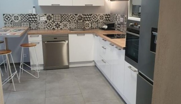 Logement �tudiant Location T5 Vide N�mes (30000)