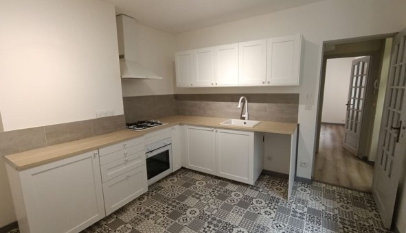 Logement �tudiant Location T5 Vide Orli�nas (69530)