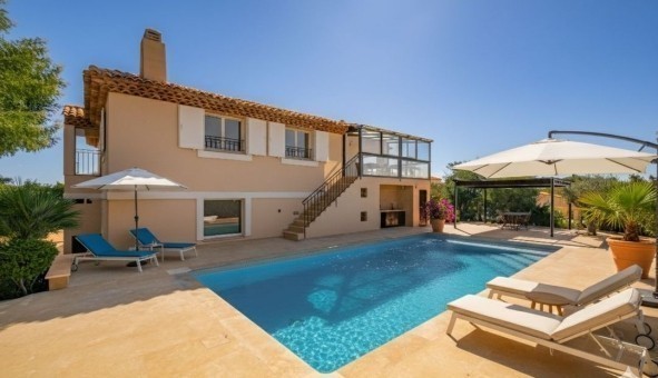 Logement �tudiant T5 &agrave; Plan de la Tour (83120)