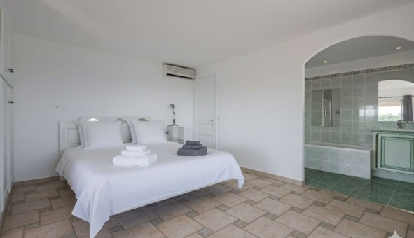 Logement �tudiant T5 &agrave; Plan de la Tour (83120)