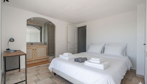 Logement �tudiant T5 &agrave; Plan de la Tour (83120)