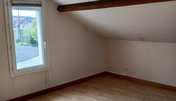 Logement tudiant T5 à Pouilloux (71230)
