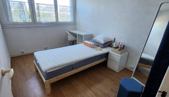Logement tudiant T5 à Ris Orangis (91000)