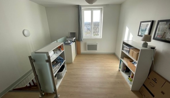 Logement �tudiant T5 &agrave; Saint Genis Laval (69230)