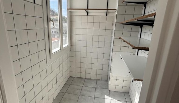Logement tudiant T5 à Sedan (08200)
