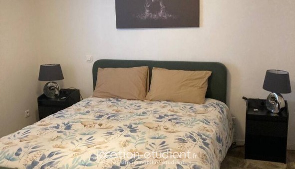 Logement tudiant T5 à Sonchamp (78120)
