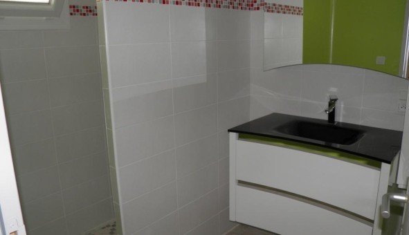 Logement �tudiant T5 &agrave; Sorgues (84700)