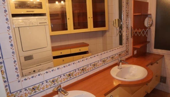 Logement tudiant T5 à Toulon (83200)