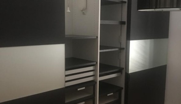 Logement tudiant T5 à Toulon (83200)