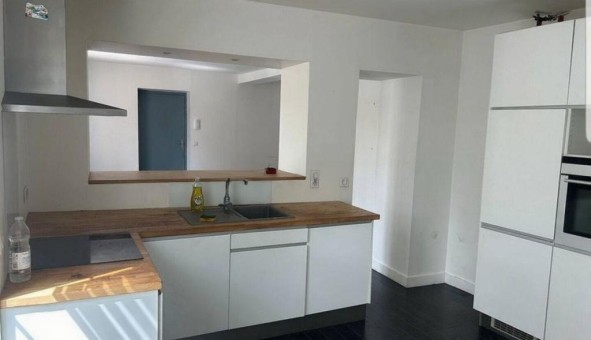 Logement étudiant Location T5 Vide Vernouillet (78540)