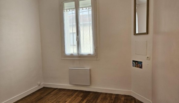 Logement tudiant T5 à Verrires le Buisson (91370)
