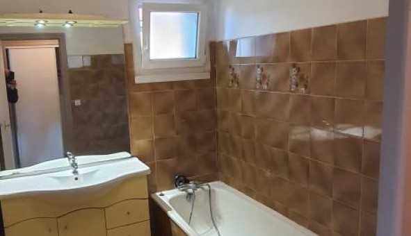 Logement �tudiant T5 &agrave; Villars (42390)