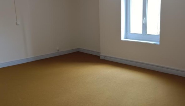 Logement tudiant  à Ambillou Chteau (49700)