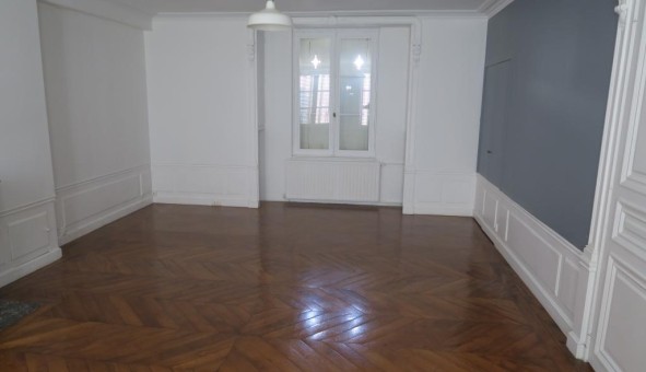 Logement tudiant  à Apremont (60300)