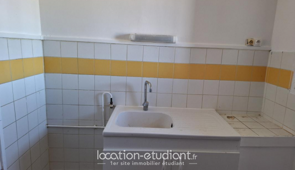 Logement tudiant Chambre à Bagnols sur Cze (30200)