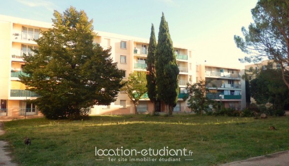 Logement tudiant Location Chambre Vide Bollne (84500)