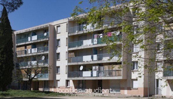 Logement tudiant Chambre à Bollne (84500)