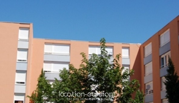 Logement tudiant Chambre à Valras (84600)