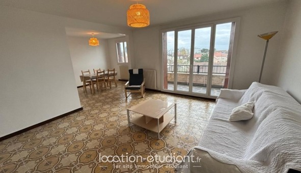 Logement �tudiant Location T3 Meubl&eacute; L'Ha� les Roses (94240)
