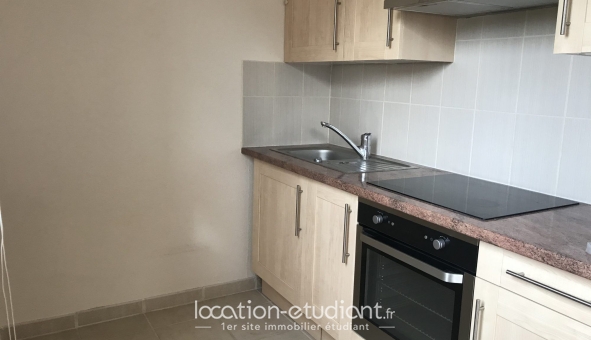 Logement �tudiant Studio &agrave; Montigny le Bretonneux (78180)