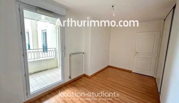 Logement �tudiant T3 &agrave; Neuville sur Sa�ne (69250)