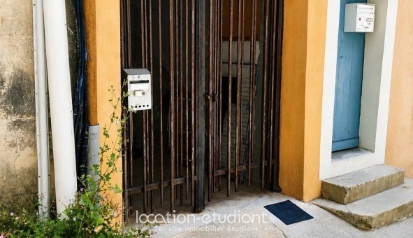 Logement �tudiant T2 &agrave; Pourri�res (83910)